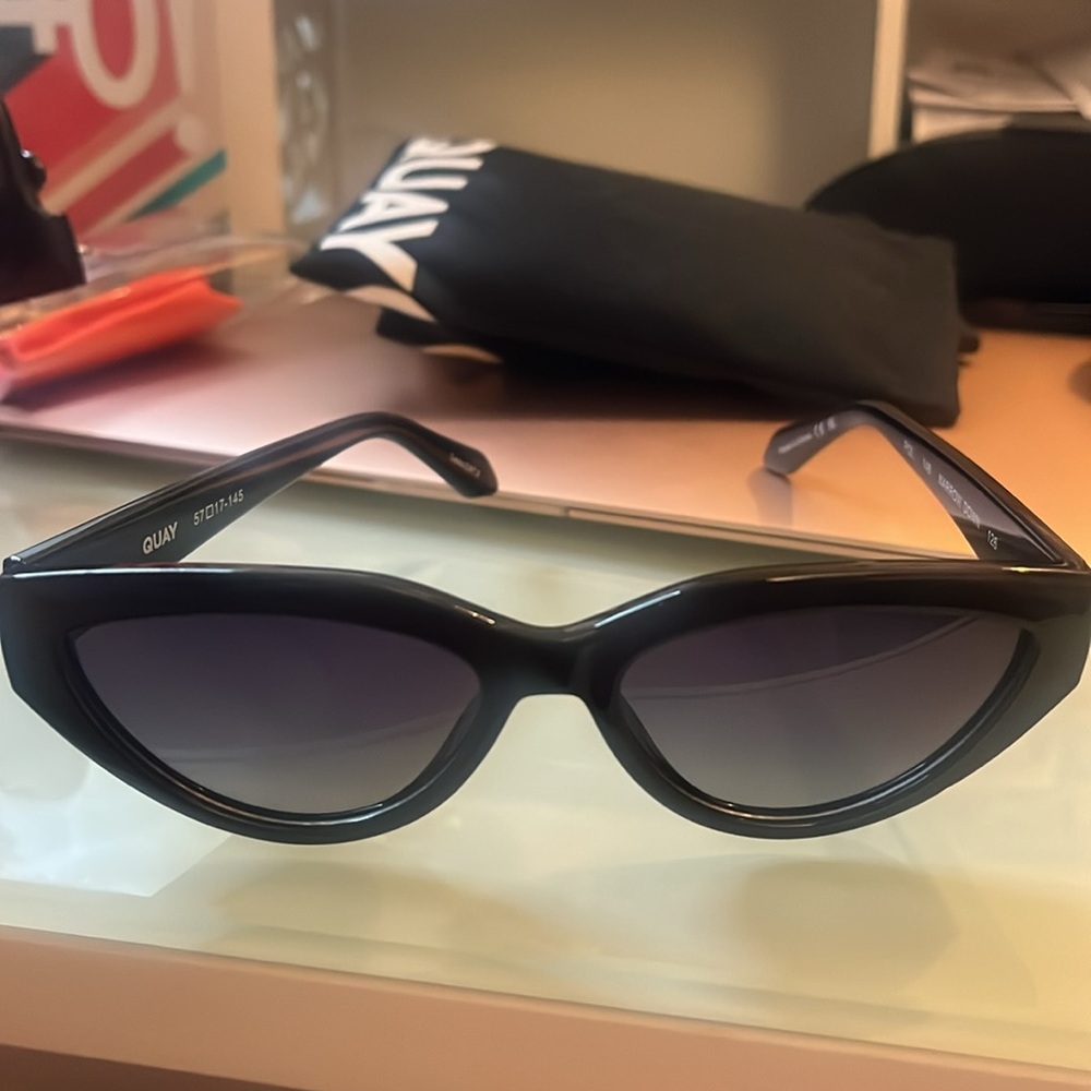 Narrow down sunglasses - Picture 2 of 6